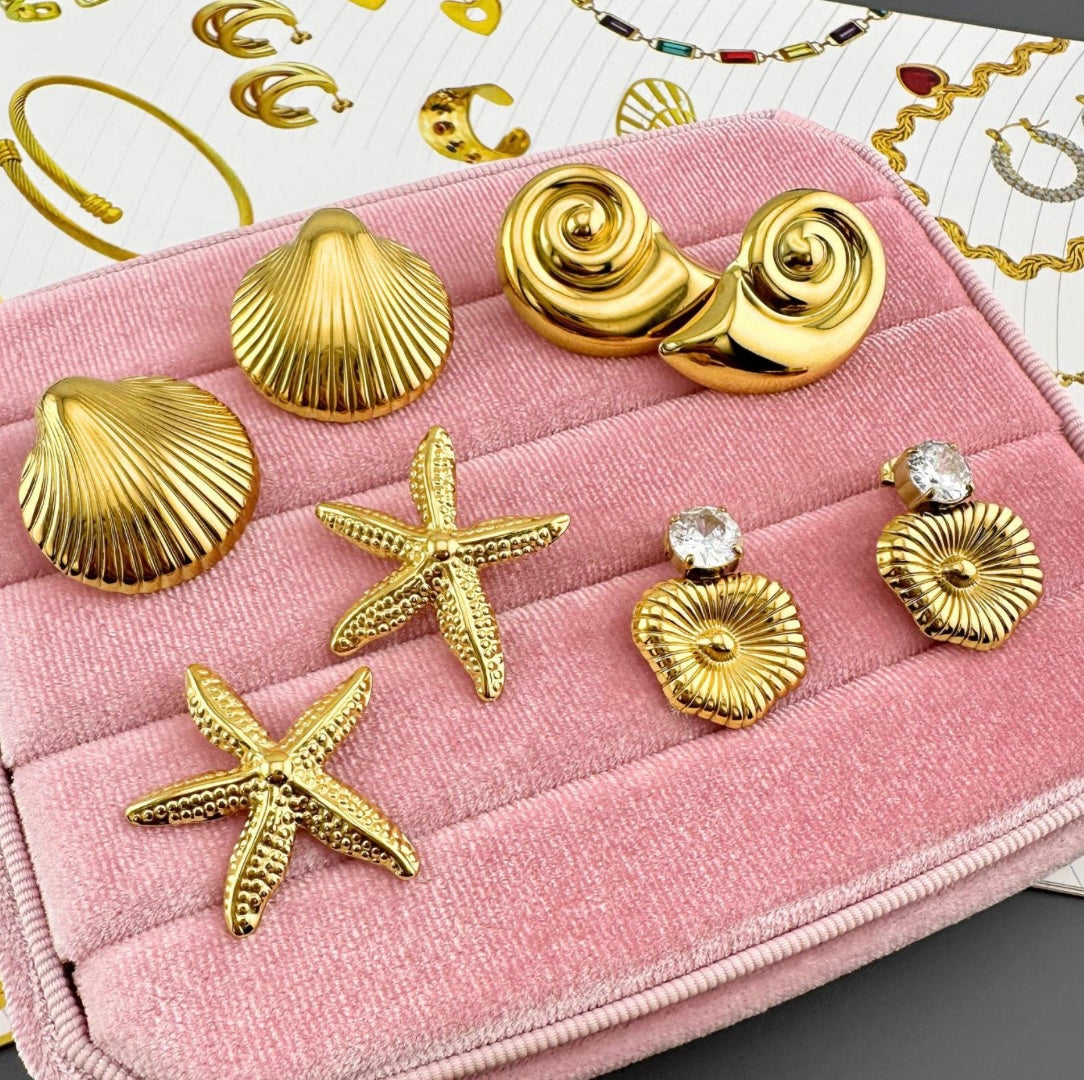 Shell & cubic zirconia designed earrings stylish & elegant 2.2 x 1.8 cm. Code 90163