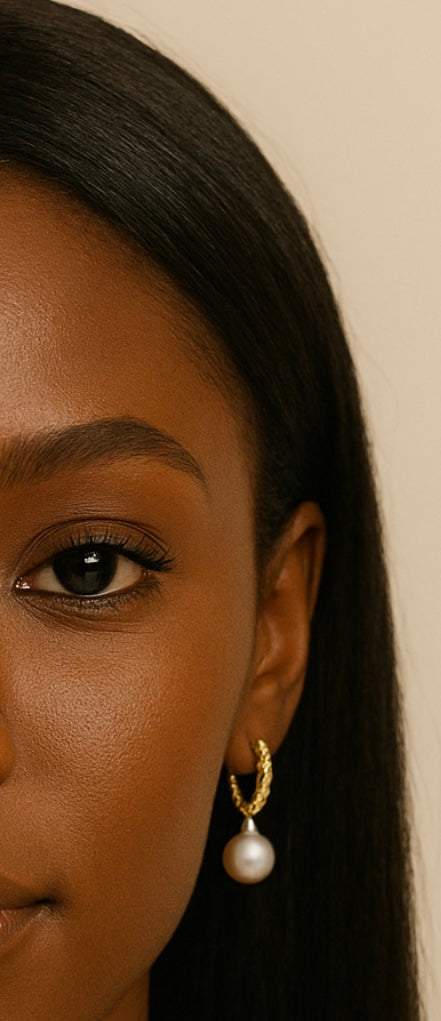 Beautiful & stylish imitation Pearl earrings. 3 x 0.3 cm. Code 89558