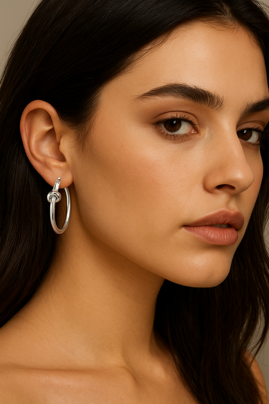 Stylish & elegant hoop earrings 2.5 x 0.2cm.Code 88082