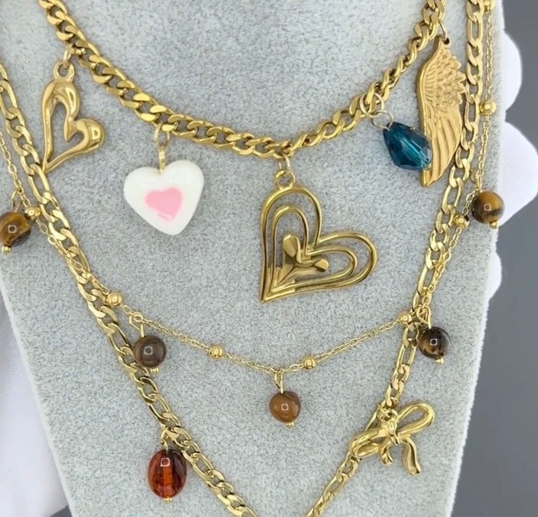 Stunning heart necklace with cubic zirconia charms, stylish & elegant. 40+5 cm. Code 90769