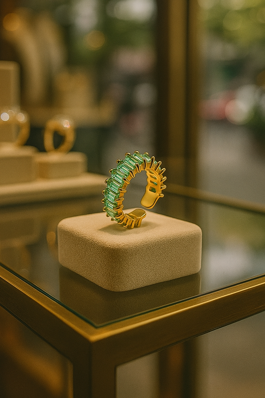 Stunning turquoise cubic zirconia ring Adjustable fit. Code 90541