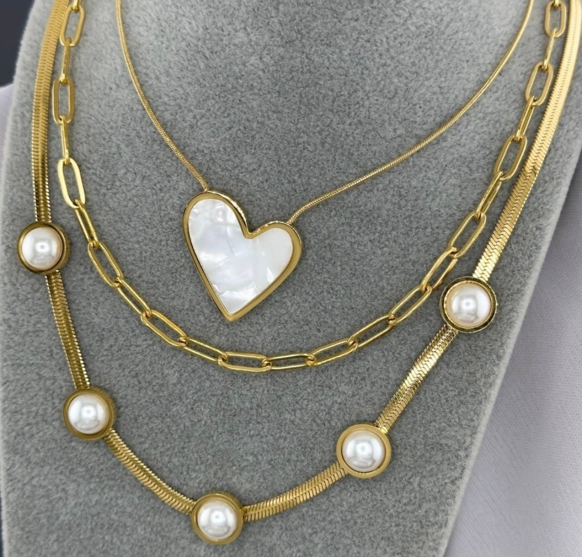 Beautiful & elegant Heart Necklace 41+5 cm. Code 87765