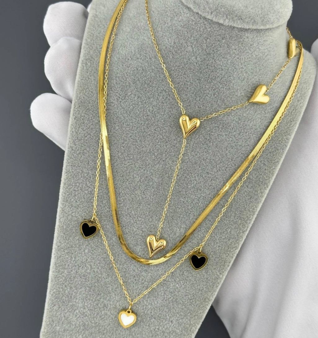 Beautiful multi heart necklace stylish & elegant 42+5 cm. Code 90331