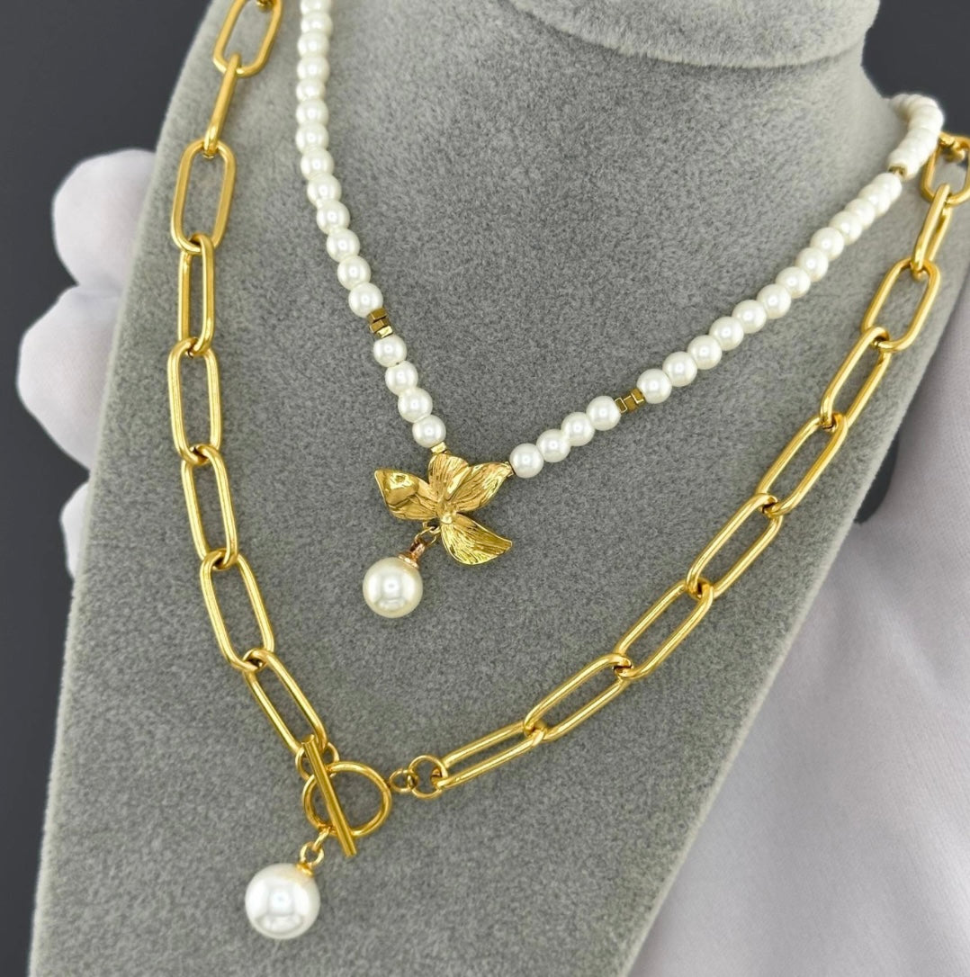 Beautifully elegant imitation pearl link necklace. 45cm. Code 88228