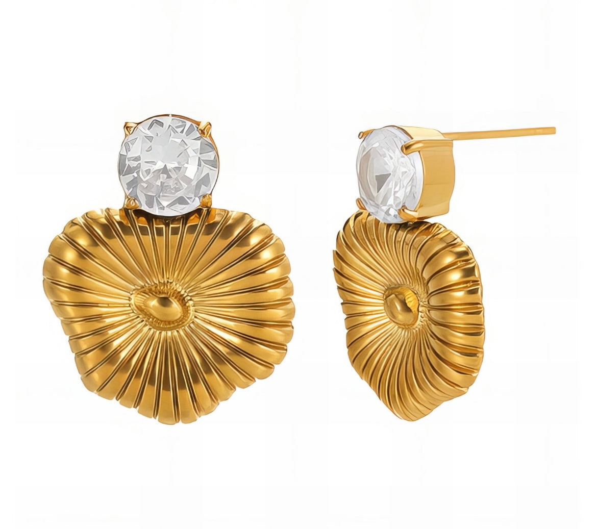 Shell & cubic zirconia designed earrings stylish & elegant 2.2 x 1.8 cm. Code 90163