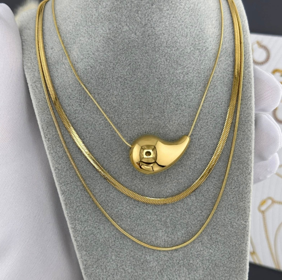 Beautiful & elegant necklace featuring twin necklaces. 39/45+5 cm. Code 87287