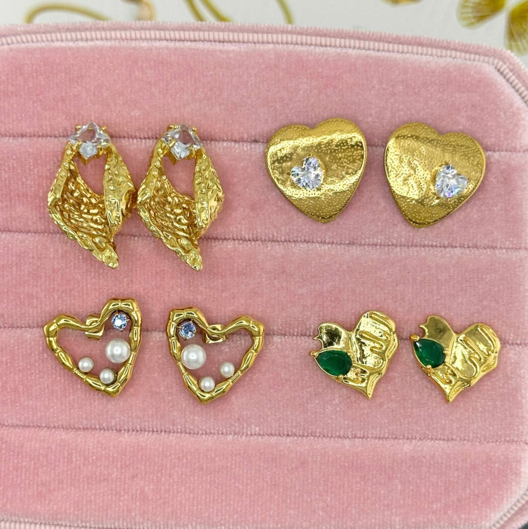 Beautiful heart earrings with imitation pearls & cubic zirconia detailing. 2 x 1.9 cm. Code 90167