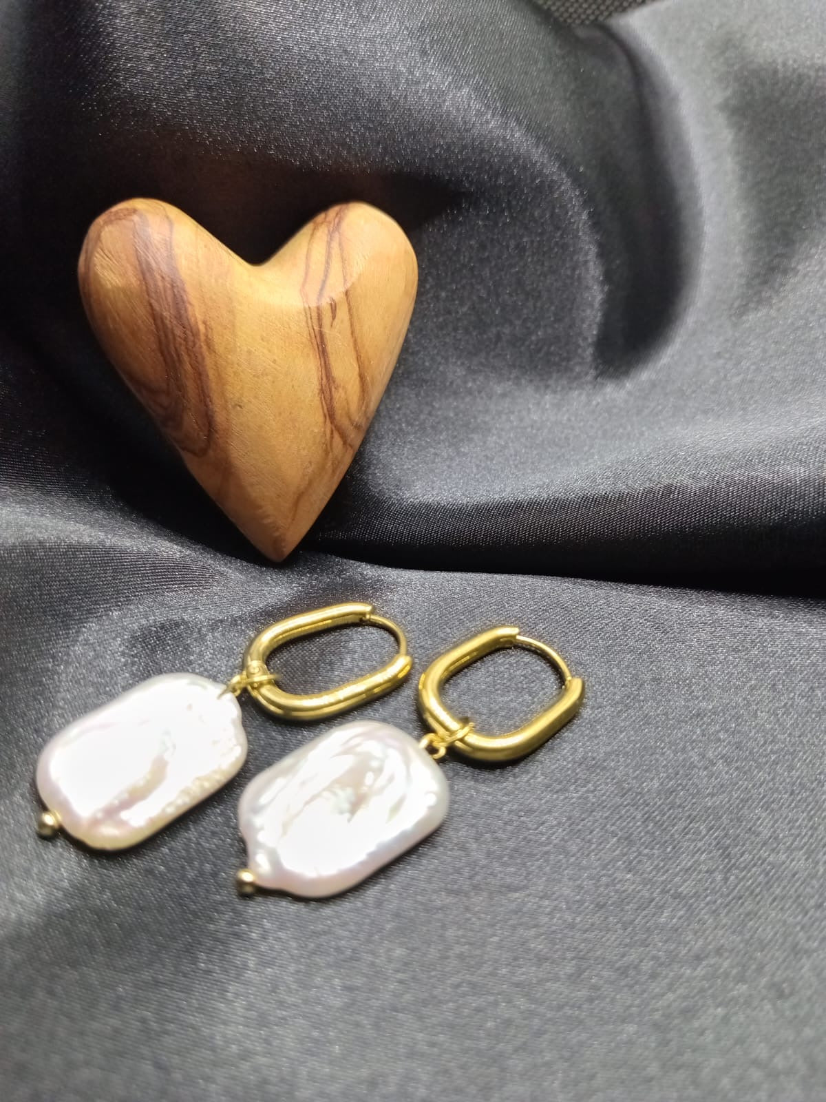 Stylish & elegant imitation pearl earrings. Code 89627