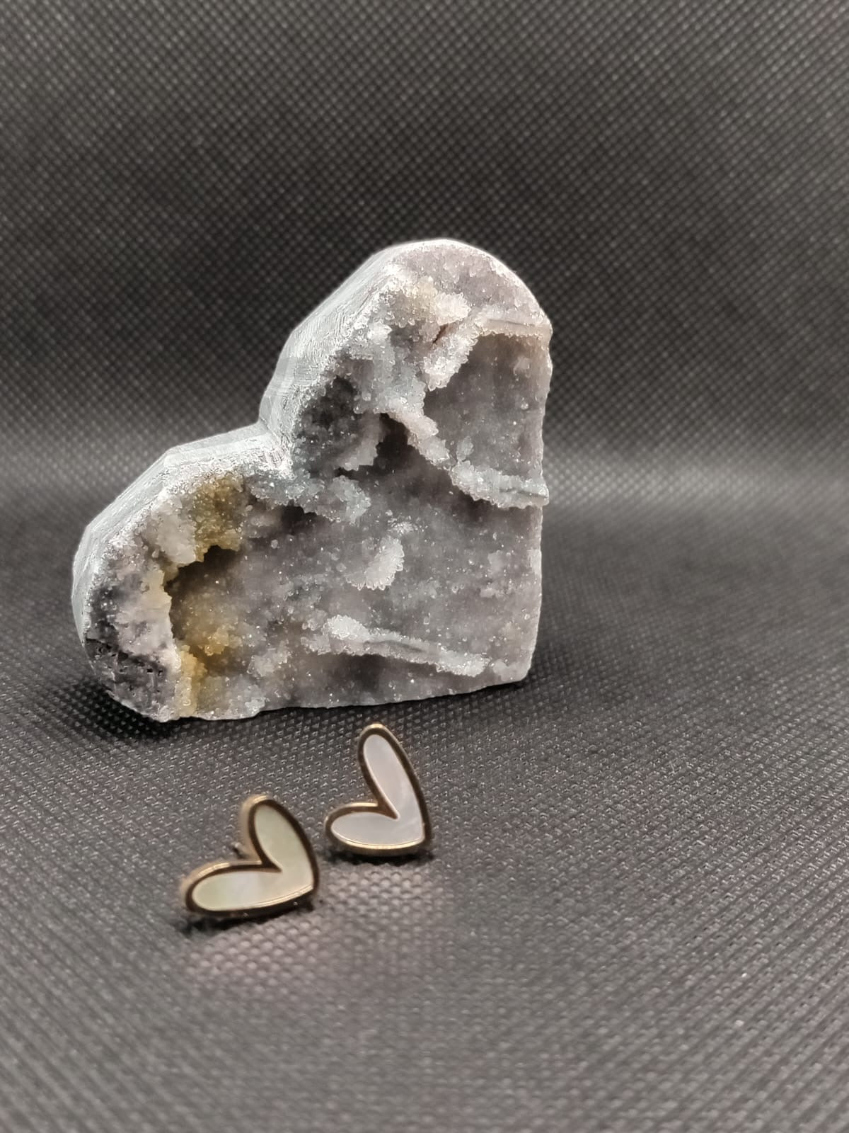 Elegant heart design earrings with pearl effect inlay 1.2 cm. Code 90280