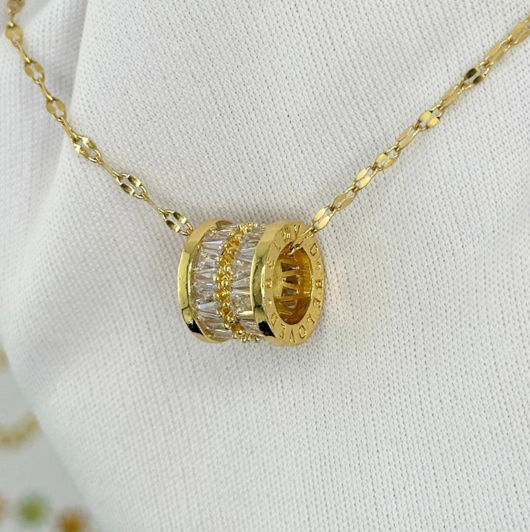 Stylish ring pendant necklace with cubic zirconia inlays. 40+5 cm. Code 87358