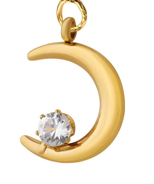 Stylish & Elegant Crescent earrings 2 x 1.3 cm. Code 89612