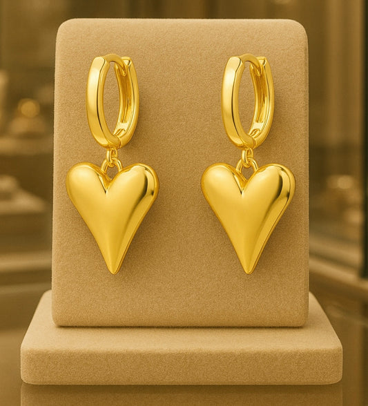Beautifully elegant heart earrings. 1.5 x 2.8 cm. Code 87373