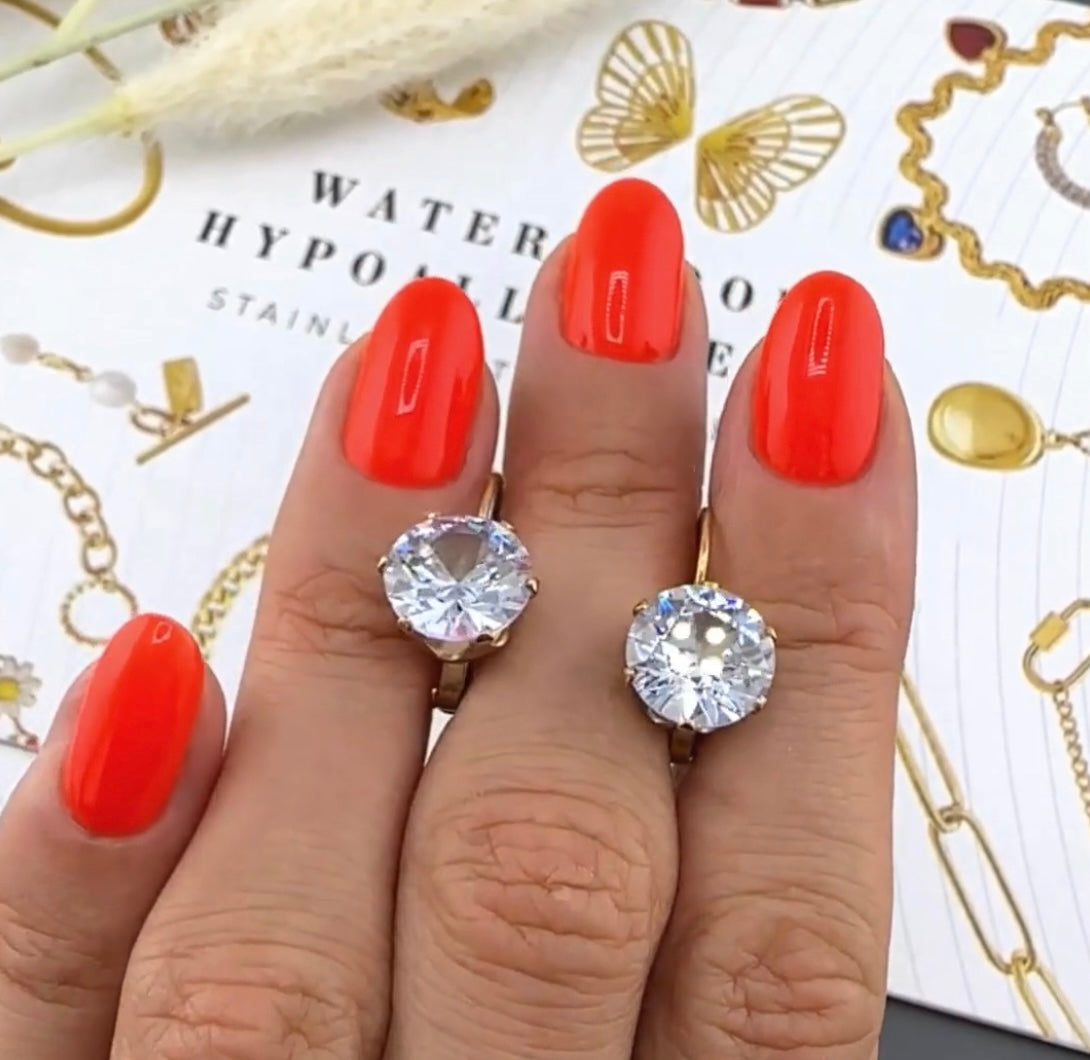 Beautifully styled cubic zirconia earrings stylish & elegant. 2 x 1.1 cm. Code 87402